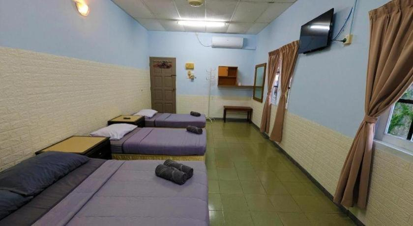 Bedroom 5, Ai Beach Resort, Manjung