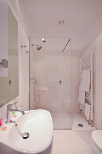 Bathroom 3, Hotel Mantova Residence, Mantua