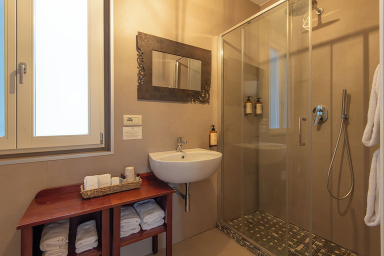 Bathroom 3, Boutique Hotel Aurora, Perugia