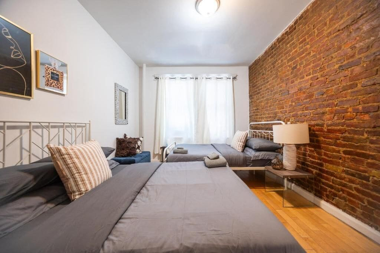 Room 2, Harlem Manhattan Suites, New York