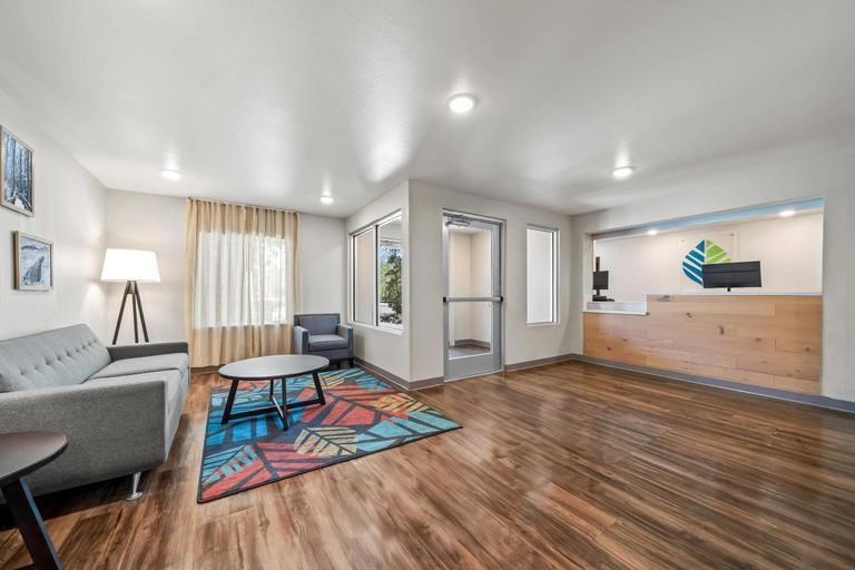 Public Area 3, WoodSpring Suites Orlando East UCF, Orange