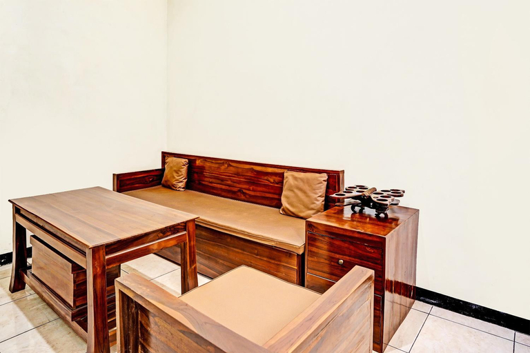 Public Area 2, HOME 276 SURABAYA, Surabaya