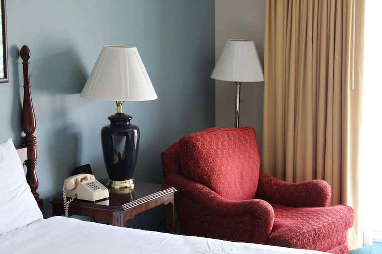 Bedroom 3, Boothbay Harbor Inn, Lincoln