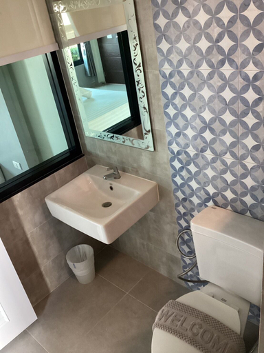 Bathroom 4, Rock Resort, Muang Ratchaburi