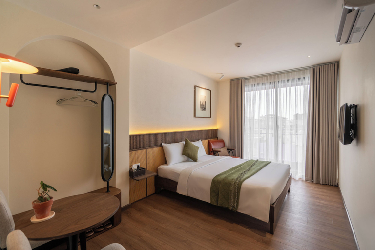 Room 4, Saigon Maison 1988 Bui Vien Central, District 1