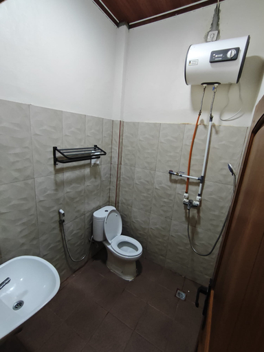 Bathroom 5, ACO BORNEO HOTEL, Malinau
