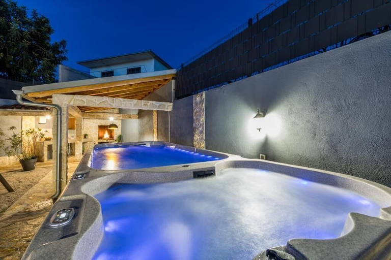 Sport & Beauty 4, Beachfront luxury villa Vinisce, Marina