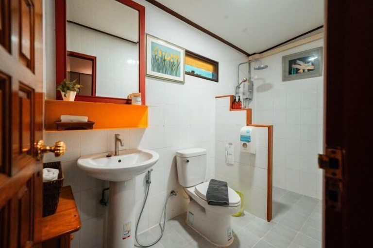Bathroom 3, Banmai Vintage, Pak Chong