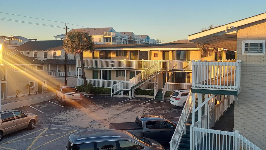 Exterior & Views 1, Dolphin Lane Motel, New Hanover