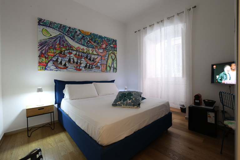 Bedroom 4, Dimora Megaride, Napoli