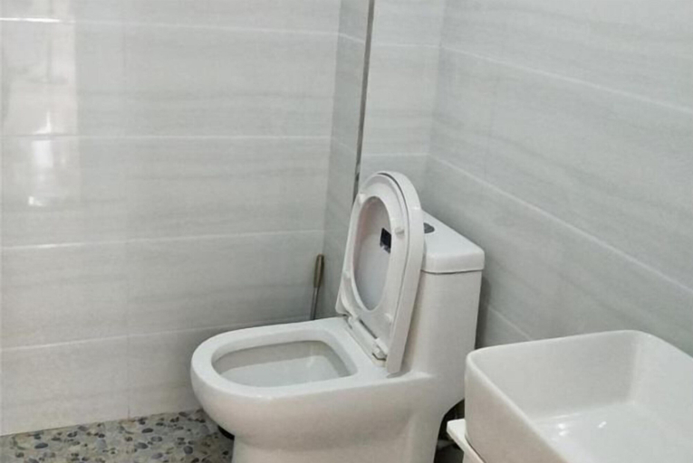 Bathroom 4, Chunshang Renjian Inn, Shangrao