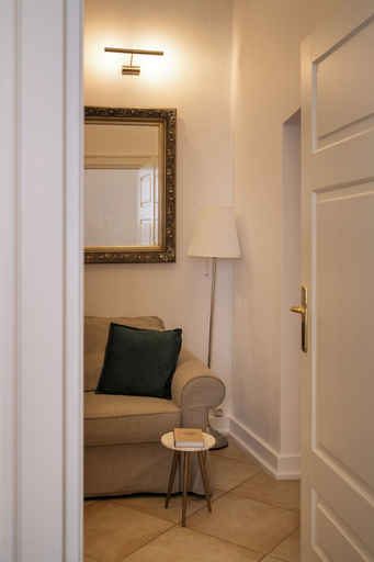 Room 4, Old Town św Jana by Downtown Apartments, Kraków City