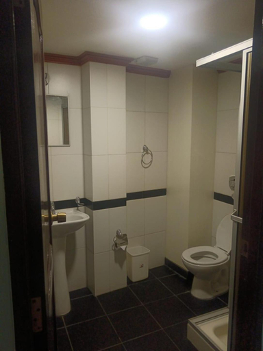Bathroom 4, Berlina Hotel, Pedro Domingo Murillo