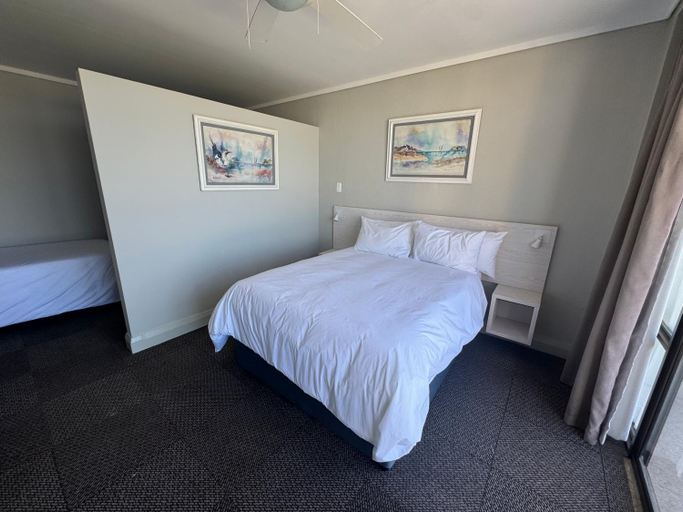 Bedroom, Marine Lodge, Buffalo City