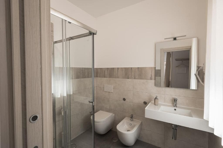 Bathroom 2, Villavità rooms&more, Napoli