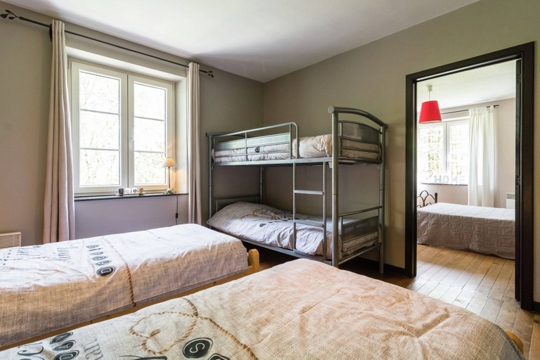 Bedroom 2, Sunny Garden Cottage, Alle, Namur