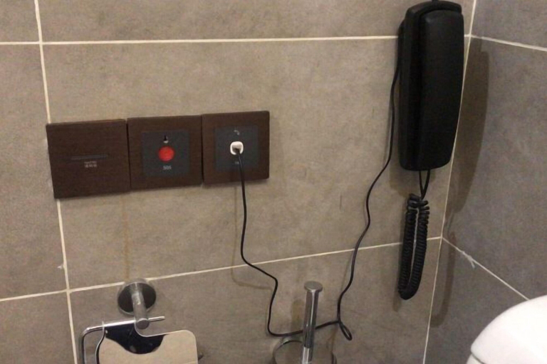 Bathroom, Luxinan Hot Spring Hotel, Heze