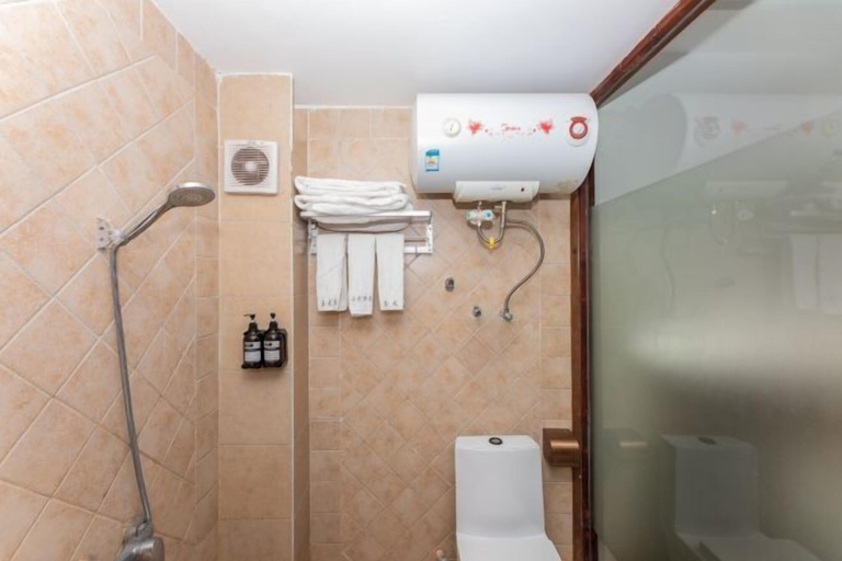Bathroom 4, Haluoqing·Mountain View Luxury Vacation Homestay (Yangshuo Qiangu Qing Store), Guilin