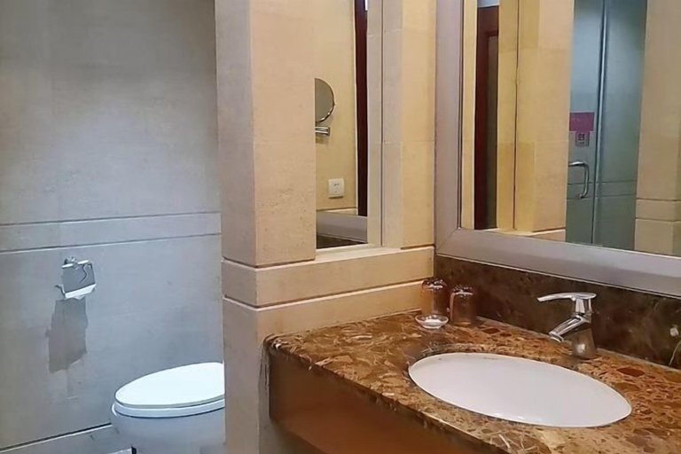 Bathroom 4, Nanwei Business Hotel, Zhongshan