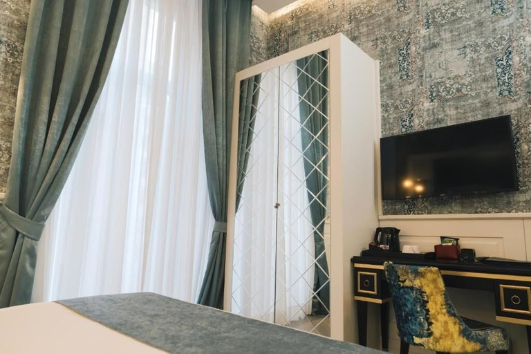 Bedroom 4, Relais Piazza Vittoria, Napoli