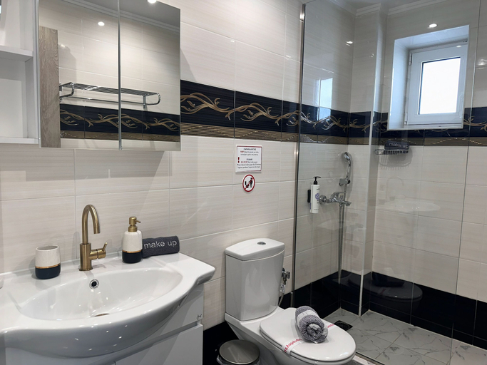 Bathroom 4, Airport Suites Michelle, Attica