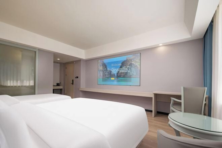 Bedroom 3, Huang Ting Hotel, Nanchang