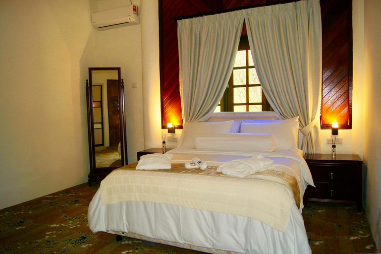 Bedroom 2, Astana Az-Zahrah, Jempol