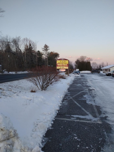 Others 5, acadia sunrise motel, Hancock