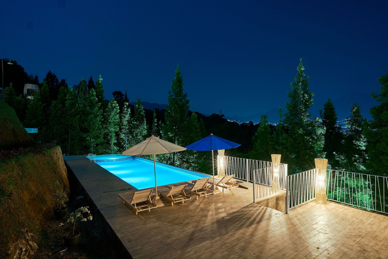 Pool 5, Luxcamp Bukit Damar - Puncak By Horison, Bogor