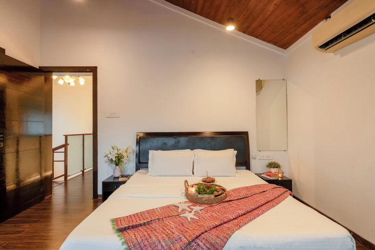 Room 2, Staymaster Aurum Aqua 3BR Villa, North Goa