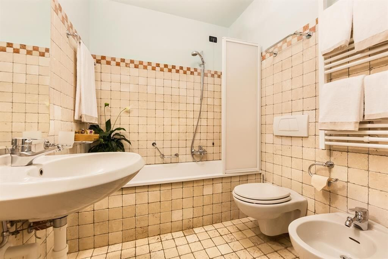 Bathroom 5, Hotel Golf Inn, Udine