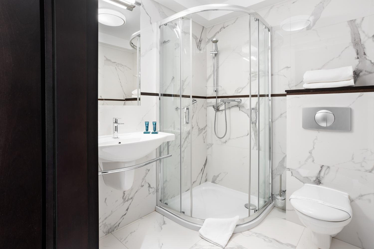 Bathroom 3, Hotel Olympic Spa & Wellness, Cieszyn