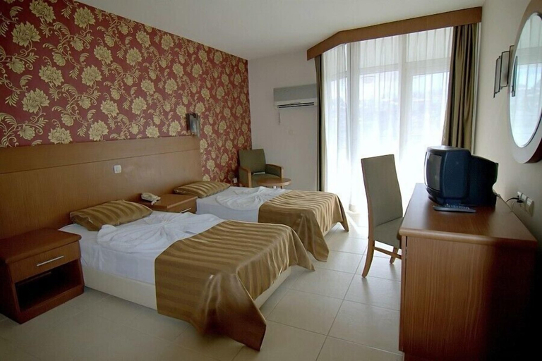 Bedroom 4, Surtel Hotel, Kuşadası