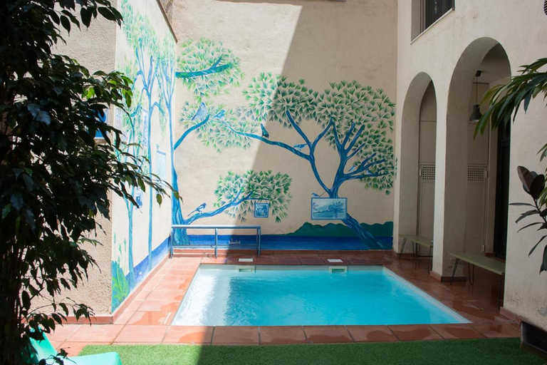 Sport & Beauty 5, Ten To Go Hostel, Barcelona