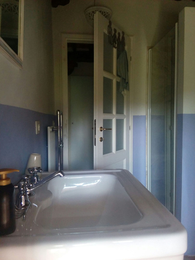 Bathroom 5, Torre di Sant'Ansano, Siena