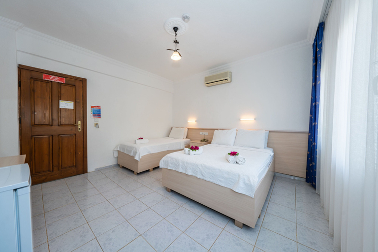 Bedroom 3, Gokcen Hotel & Apartments, Fethiye