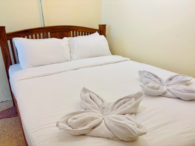 Room 3, Sukhum Charoen Krung Tak-Sin guest house, Khlong San