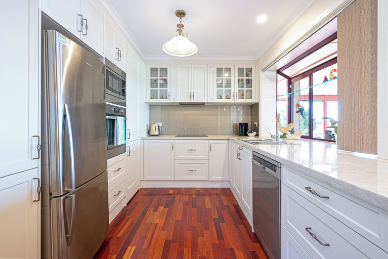 Private kitchen 5, Goldfields View, Adelaide
