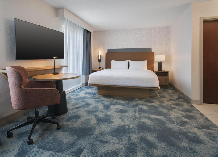 Bedroom 3, Hampton Inn & Suites Greenfield, Franklin