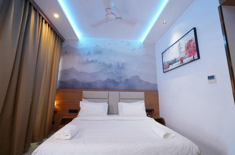 Room 5, Himayat Grand, Anantapur