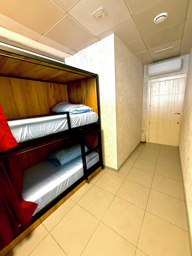 Room 5, PALOMERAS Coliving & Coworking, Madrid