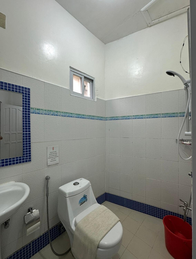 Bathroom, Isaguirre's Pension House, Baler