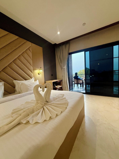 Room 3, Riviera Hotel & Resort, West Nimar