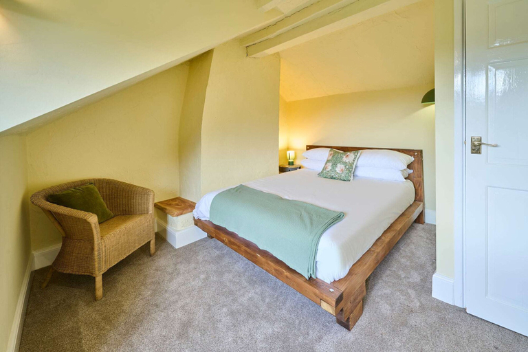 Room 5, Host Stay Morley House, Devon