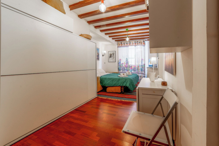 Room 3, La Galleria - Piazza di Spagna, Rome