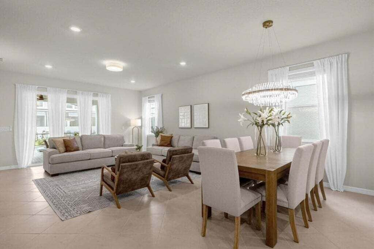 Primary image, 7 Bedroomss/ Windsor Cay Home, Lake