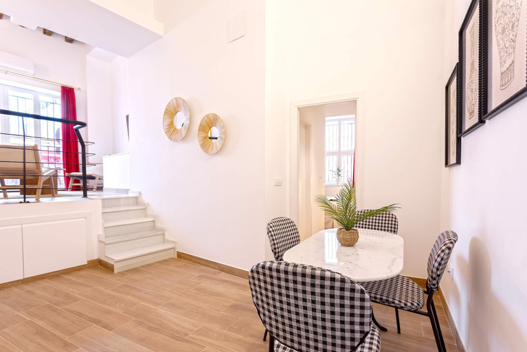 Others 4, Luxury Apartment in Sevilla Center. Pajaritos V, Sevilla