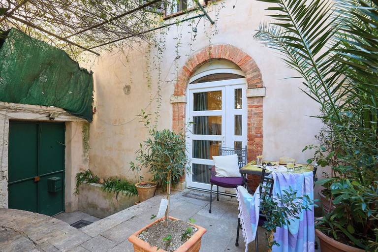 Property entrance, Studio Chloe - Heart of Old Town, Dubrovnik