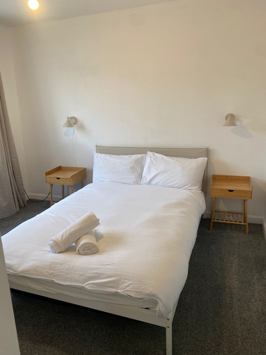 Room 5, Modern 3 bed Home by Glasgow Airport, Renfrewshire