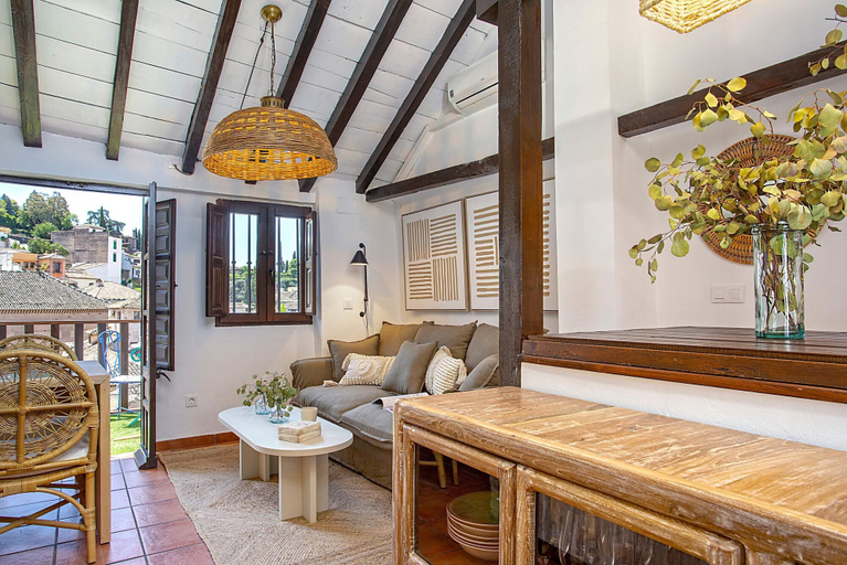 Interior 3, Luxury House in Granada Center. Reyes II, Granada